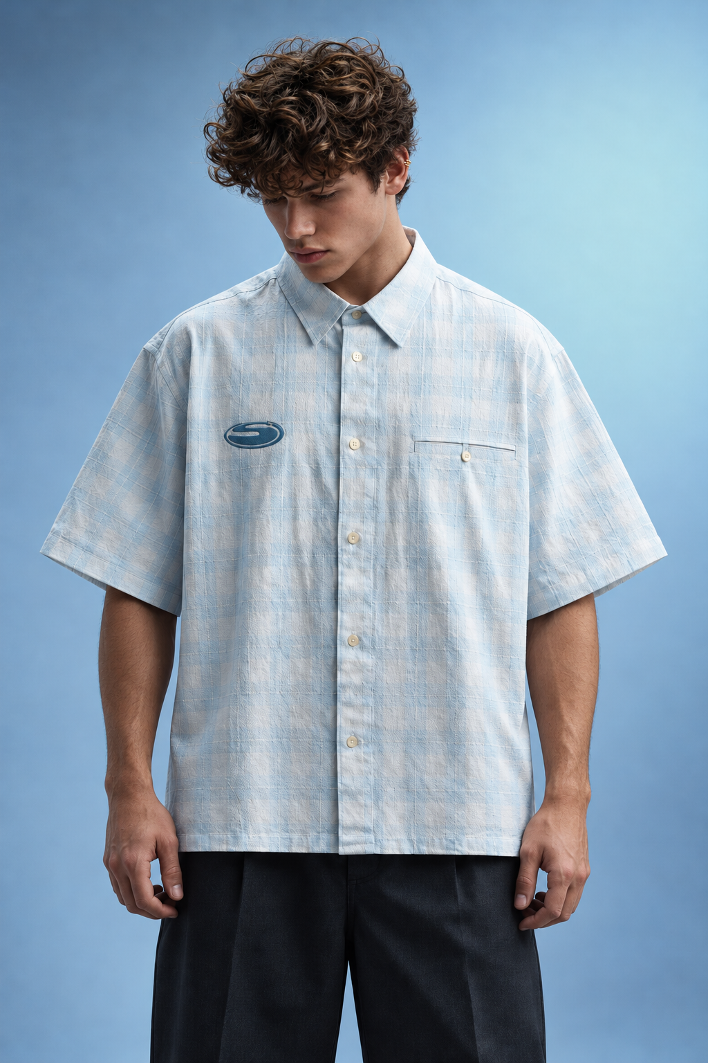 BLUE HOUR Basic Graphic Tee